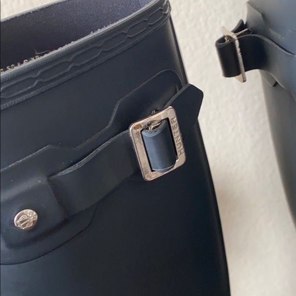 Navy Blue Original Tall Hunter Rainboot includes blue tall hunter socks - Picture 7 of 7